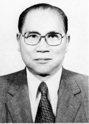中国眼镜业创始人胡賡佩